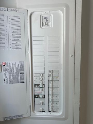 42 Kendell Ln, Salisbury, MA 01952