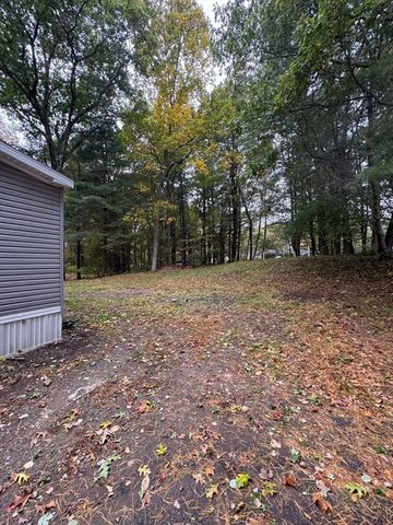 42 Kendell Ln, Salisbury, MA 01952