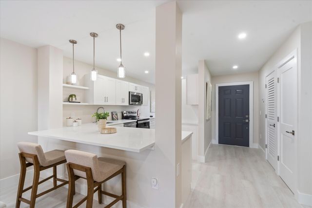 47 Stratford Lane W F, Boynton Beach, FL 33436