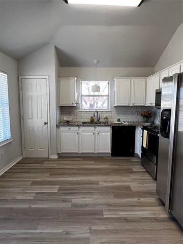 1309 Indian Wells Trail, Midlothian, TX 76065