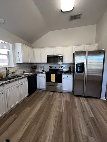1309 Indian Wells Trail, Midlothian, TX 76065