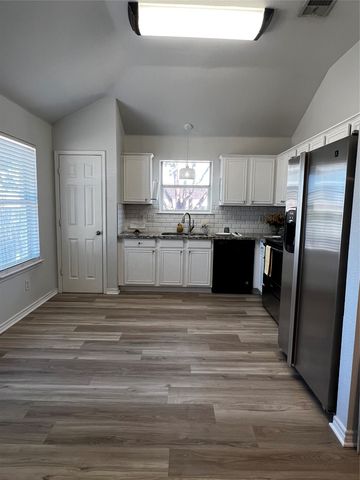 1309 Indian Wells Trail, Midlothian, TX 76065