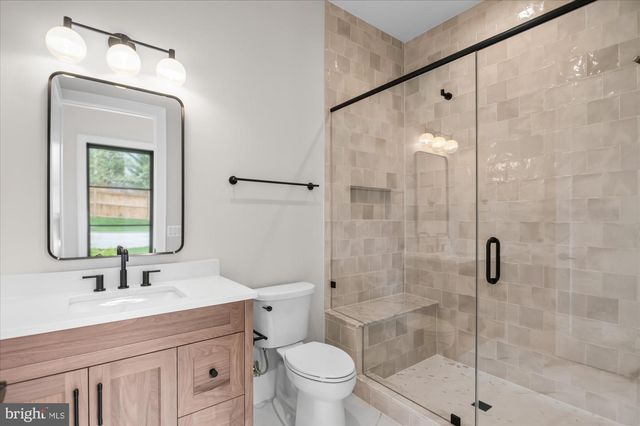 1104 SHARON CT, Mclean, VA 22101