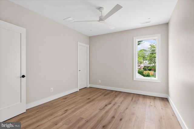 1104 SHARON CT, Mclean, VA 22101