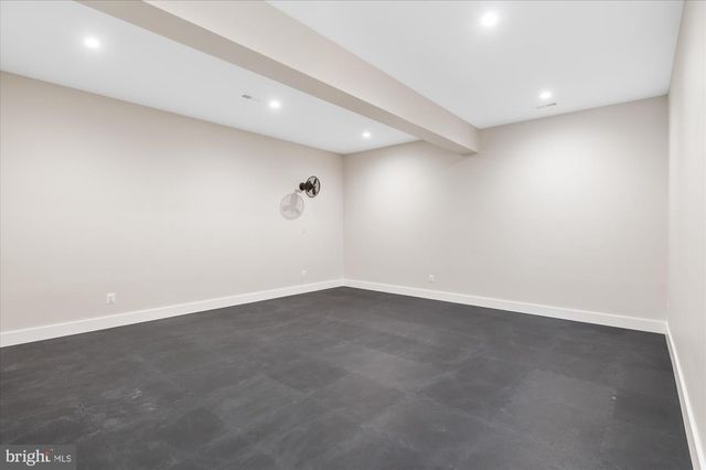1104 SHARON CT, Mclean, VA 22101