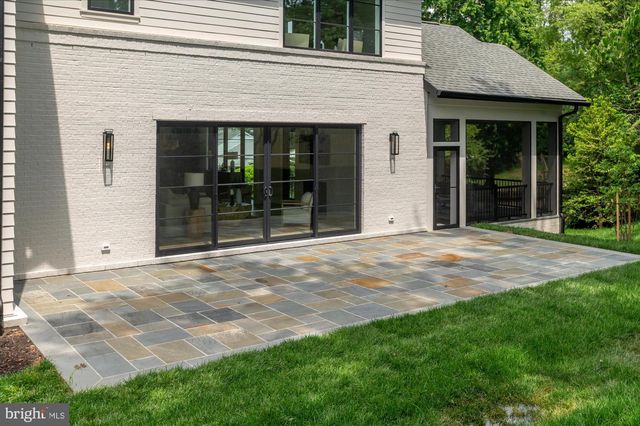 1104 SHARON CT, Mclean, VA 22101