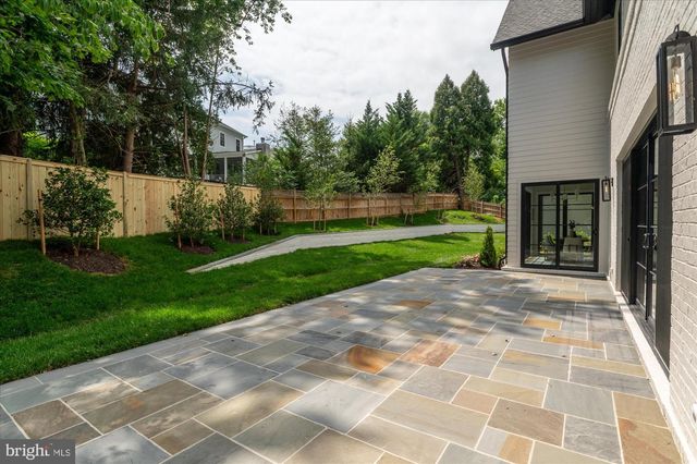 1104 SHARON CT, Mclean, VA 22101