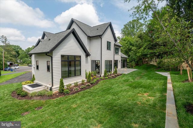 1104 SHARON CT, Mclean, VA 22101