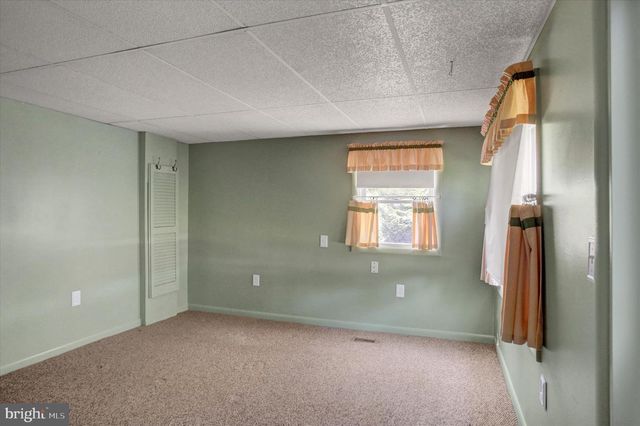 2010-C PINE GROVE RD, Fayetteville, PA 17222