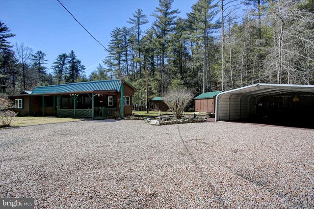 2010-C PINE GROVE RD, Fayetteville, PA 17222