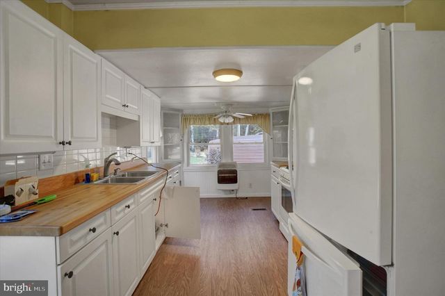 2010-C PINE GROVE RD, Fayetteville, PA 17222