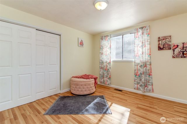 1309 Livingston Street NE, Lacey, WA 98516