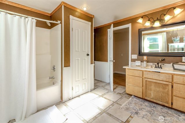 1309 Livingston Street NE, Lacey, WA 98516