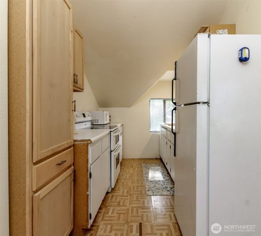 1309 Livingston Street NE, Lacey, WA 98516