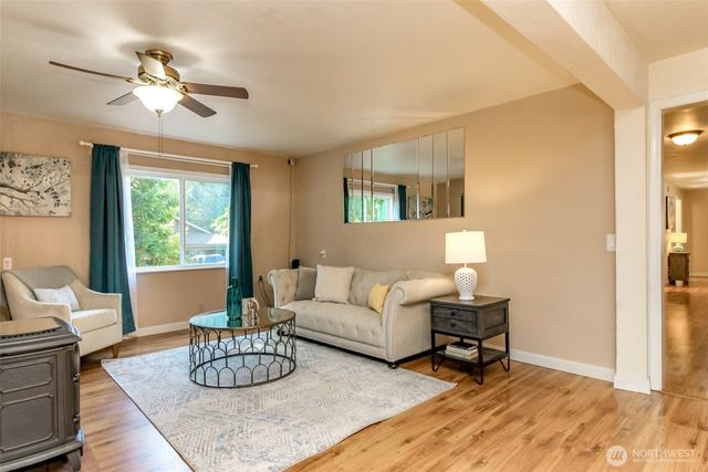 1309 Livingston Street NE, Lacey, WA 98516