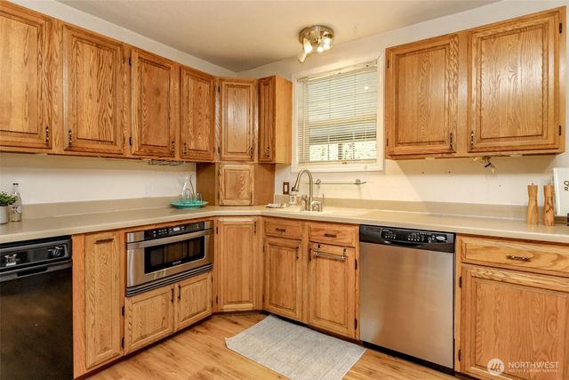 1309 Livingston Street NE, Lacey, WA 98516