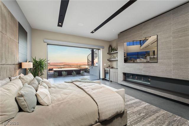 129 Still Shores Street, Henderson, NV 89011