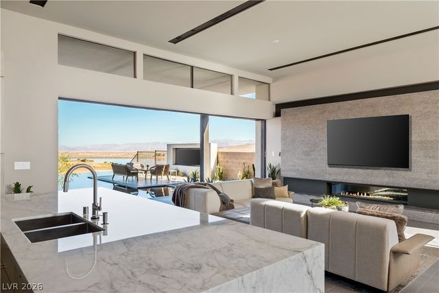 129 Still Shores Street, Henderson, NV 89011