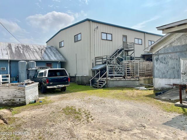 301 Hodges Street, Oriental, NC 28571
