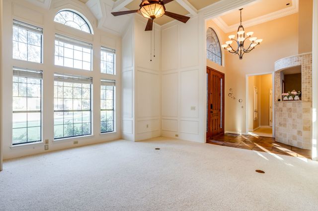 9812 Canyon Crest Circle, Irving, TX 75063