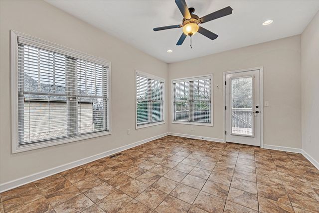 7125 Linn Cove CT, Roanoke, VA 24018