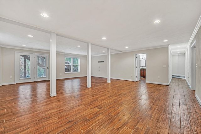 7125 Linn Cove CT, Roanoke, VA 24018