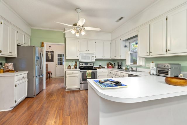 2001 Golfair Road, Sumter, SC 29154