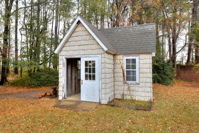 2001 Golfair Road, Sumter, SC 29154