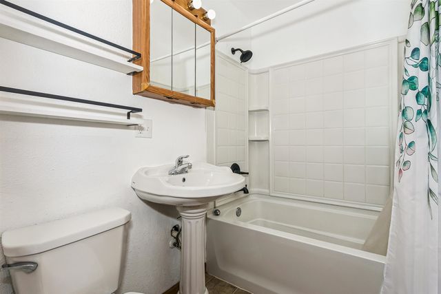 3004 N Charles Ave, Wichita, KS 67204