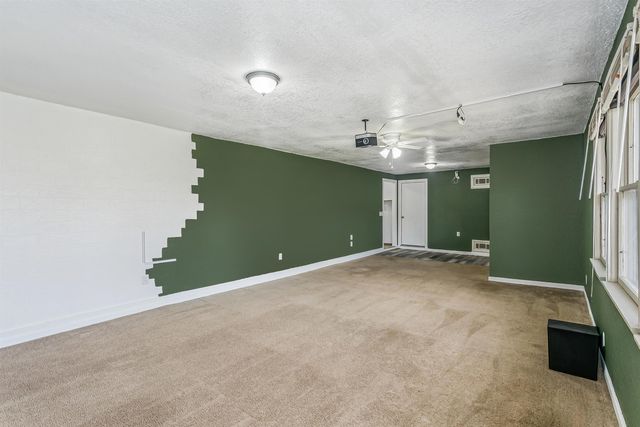 3004 N Charles Ave, Wichita, KS 67204