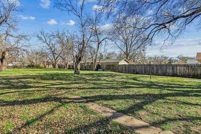 3004 N Charles Ave, Wichita, KS 67204