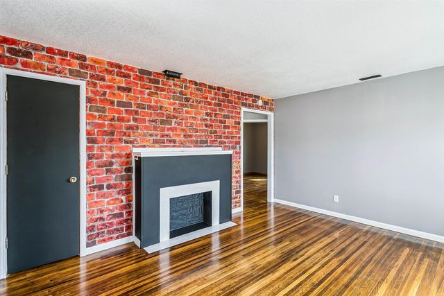 3004 N Charles Ave, Wichita, KS 67204