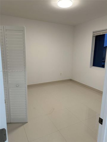 620 W 29th Street, Hialeah, FL 33012