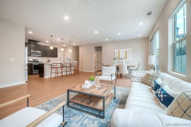 10854 Everly Way, San Diego, CA 92129