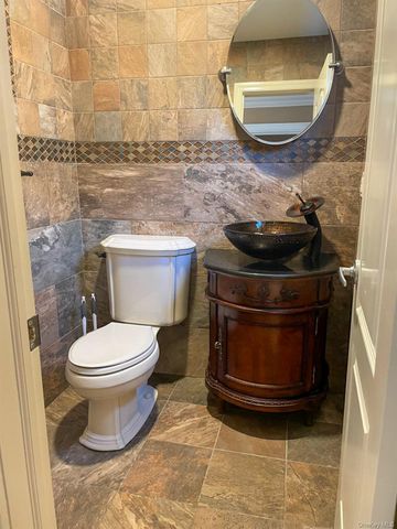 267 Seidman Place, Franklin Square, NY 11010