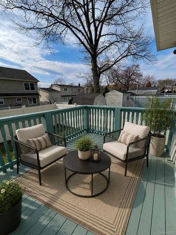 267 Seidman Place, Franklin Square, NY 11010