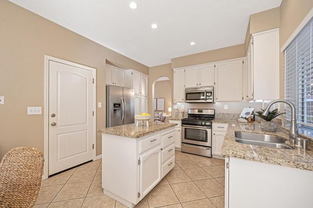 130 Royalton, Folsom, CA 95630