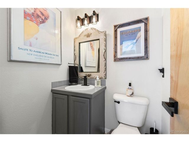 29895 Spruce Rd, Evergreen, CO 80439