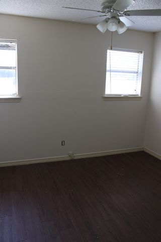 110 E Vanston Lane, Crandall, TX 75114