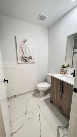 268 NW 13th Ct, Florida City, FL 33034