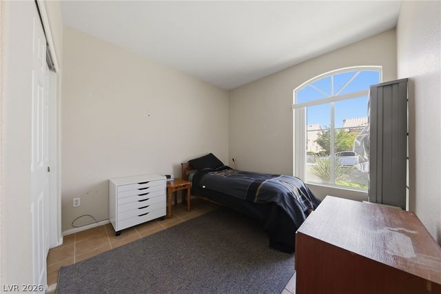 9642 Midnight Sun Avenue, Las Vegas, NV 89147