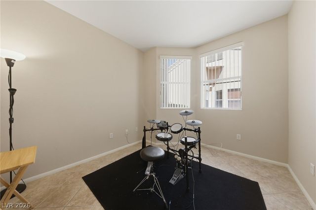 9642 Midnight Sun Avenue, Las Vegas, NV 89147