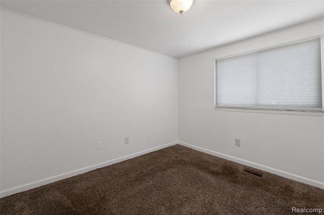 25152 Leach Street, Roseville, MI 48066