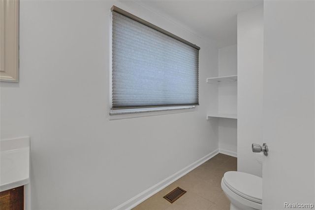 25152 Leach Street, Roseville, MI 48066