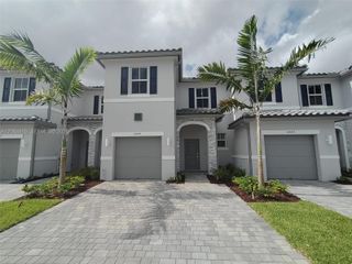 12005 NW 47 MNR 12005, Coral Springs, FL 33076
