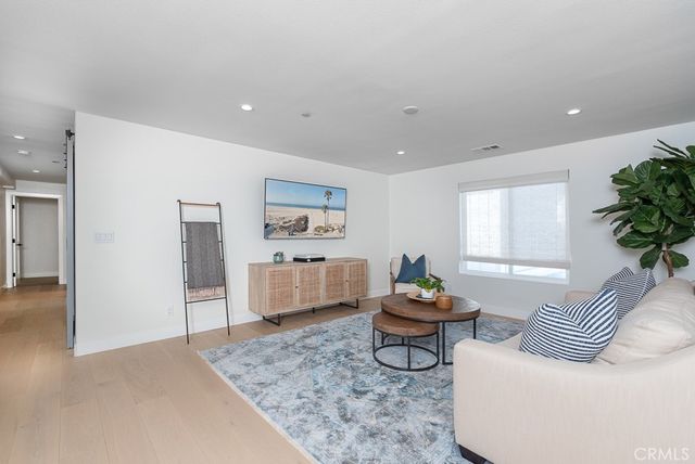 947 W Balboa, Newport Beach, CA 92661