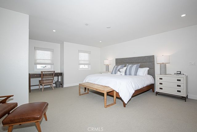 947 W Balboa, Newport Beach, CA 92661