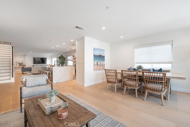 947 W Balboa, Newport Beach, CA 92661