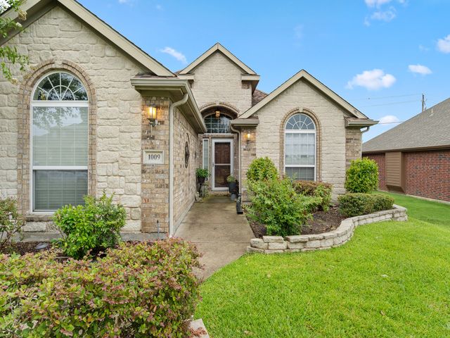 1009 Ethan Drive, Greenville, TX 75402