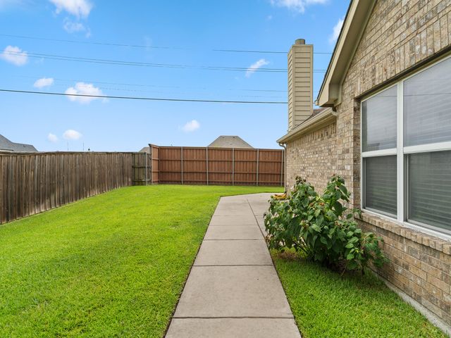 1009 Ethan Drive, Greenville, TX 75402